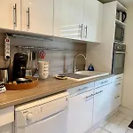Plein Sud -histoire De Cles Apartament