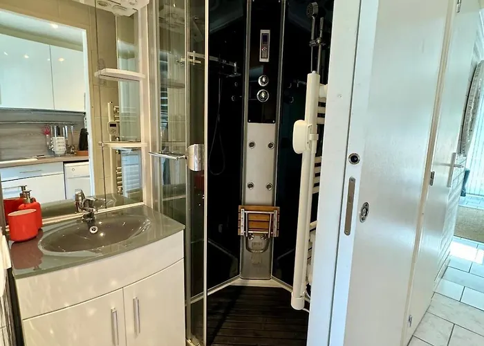 Plein Sud -histoire De Clés *